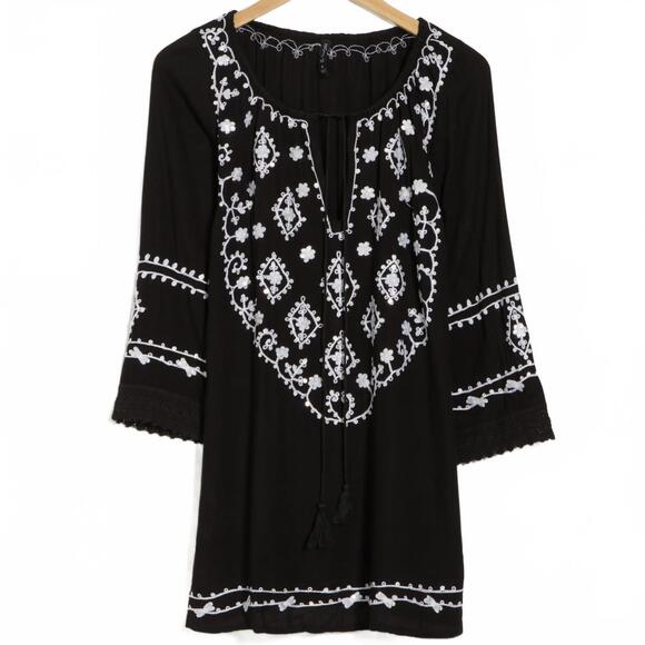 Boho Me Embroidered Sequin Cover-Up Tunic NWT Black Medium - Picture 3 of 4